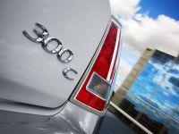 Chrysler 300C UK (2012) - picture 42 of 65