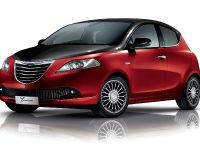 Chrysler Ypsilon Black and Red (2012) - picture 1 of 2