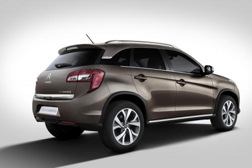 Citroen C4 AIRCROSS (2012) - picture 9 of 13