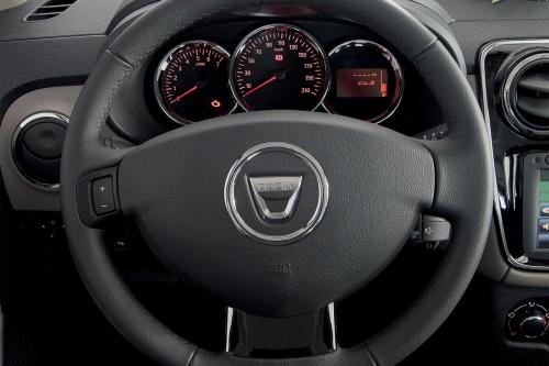 Dacia Lodgy (2012) - picture 17 of 22