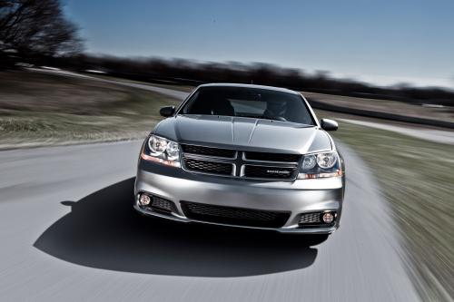 Dodge Avenger R/T (2012) - picture 8 of 14