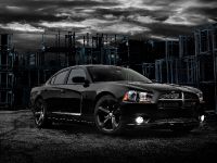 Dodge Charger Blacktop (2012) - picture 2 of 6