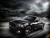 Dodge Charger Blacktop (2012) - picture 3 of 6