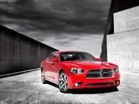 Dodge Charger RT (2012) - picture 1 of 6