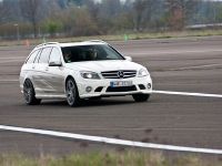 EDO Competition Mercedes-Benz C 63 AMG T-Model (2012) - picture 1 of 7