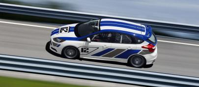 Ford Focus ST-R Race Car (2012) - picture 4 of 7