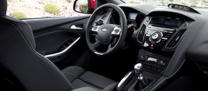 Ford Focus ST Wagon (2012) - picture 4 of 4