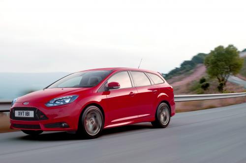 Ford Focus ST Wagon (2012) - picture 1 of 4