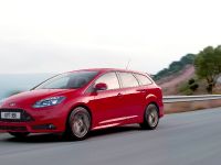 Ford Focus ST Wagon (2012) - picture 1 of 4