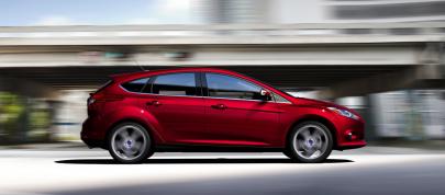 Ford Focus ST (2012) - picture 4 of 9