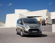 Ford Tourneo Custom (2012) - picture 7 of 15