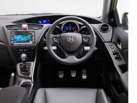 Honda Civic Hatchback (2012) - picture 5 of 6