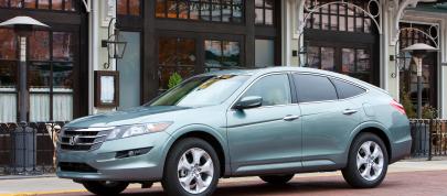Honda Crosstour EX L (2012) - picture 4 of 12