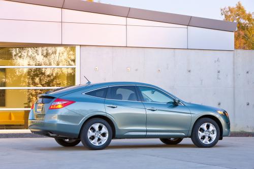 Honda Crosstour EX L (2012) - picture 9 of 12