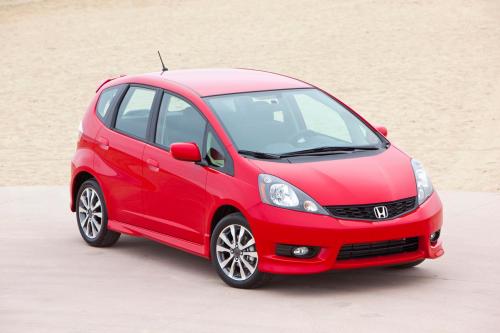 Honda Fit (2012) - picture 8 of 16