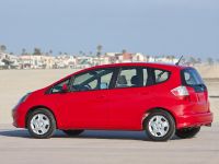 Honda Fit (2012) - picture 3 of 16