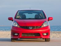 Honda Fit (2012) - picture 4 of 16