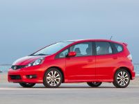 Honda Fit (2012) - picture 7 of 16