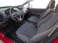 Honda Fit (2012) - picture 13 of 16