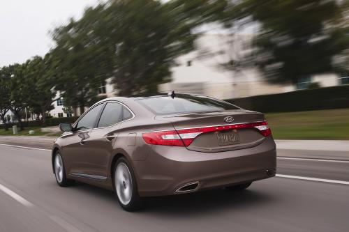 Hyundai Azera (2012) - picture 16 of 45