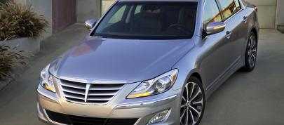 Hyundai Genesis (2012) - picture 4 of 30