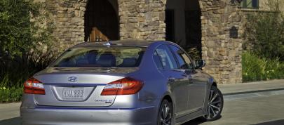 Hyundai Genesis (2012) - picture 7 of 30