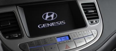 Hyundai Genesis (2012) - picture 23 of 30