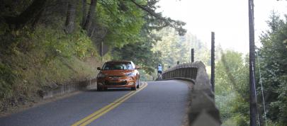 Hyundai Veloster (2012) - picture 39 of 45