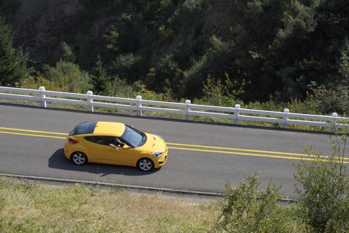Hyundai Veloster (2012) - picture 25 of 45
