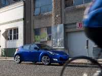 Hyundai Veloster (2012) - picture 18 of 45