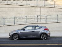 Hyundai Veloster (2012) - picture 35 of 45