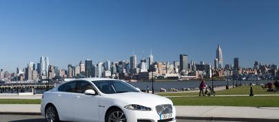 Jaguar XF 2.2 Diesel - Epic Journey (2012) - picture 12 of 14