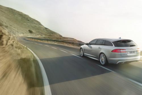 Jaguar XF Sportbrake (2012) - picture 8 of 14