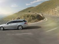 Jaguar XF Sportbrake (2012) - picture 7 of 14