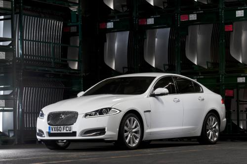 Jaguar XF (2012) - picture 1 of 3