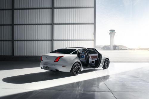 Jaguar XJ Ultimate (2012) - picture 17 of 26