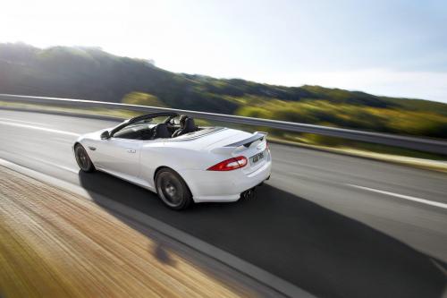 Jaguar XKR-S Convertible (2012) - picture 17 of 24