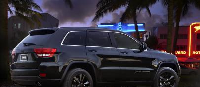 Jeep Grand Cherokee Altitude (2012) - picture 7 of 12