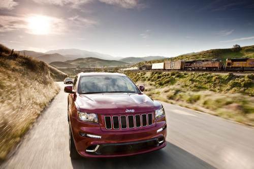 Jeep Grand Cherokee SRT8 (2012) - picture 8 of 35