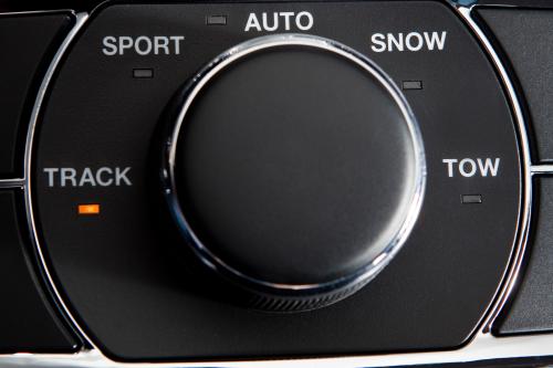 Jeep Grand Cherokee SRT8 (2012) - picture 25 of 35