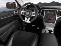 Jeep Grand Cherokee SRT8 (2012) - picture 22 of 35