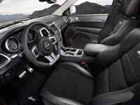 Jeep Grand Cherokee SRT8 (2012) - picture 26 of 35