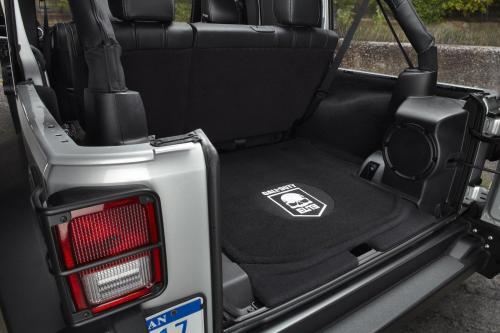 Jeep Wrangler Call of Duty MW3 Special Edition (2012) - picture 9 of 14