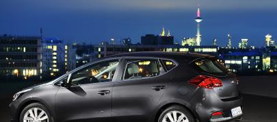 Kia CeeD (2012) - picture 7 of 23