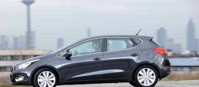Kia CeeD (2012) - picture 20 of 23