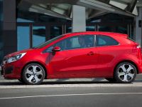 Kia Rio three-door (2012) - picture 4 of 5