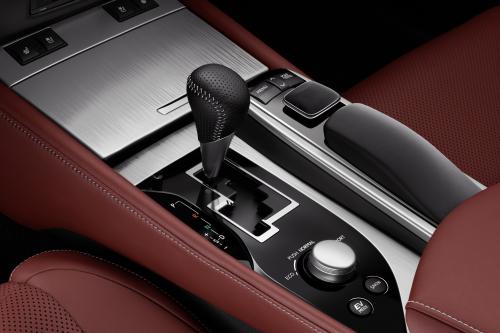Lexus GS F-Sport (2012) - picture 9 of 14