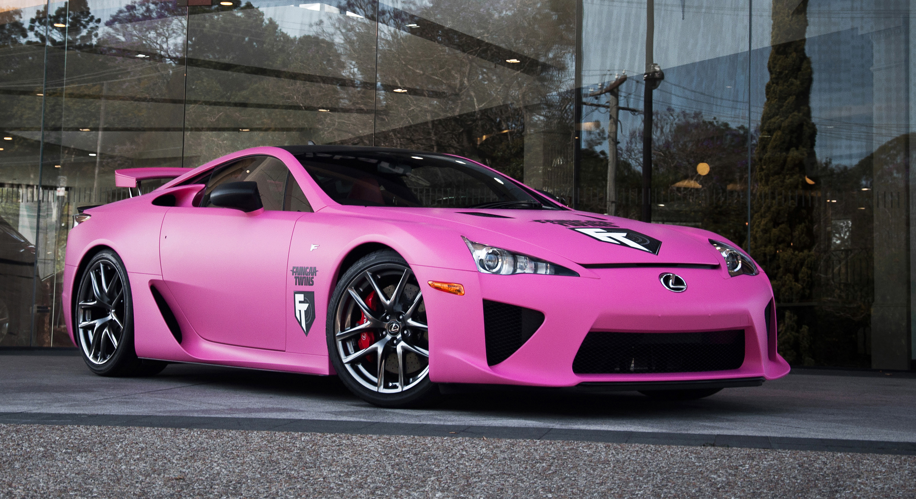 Lexus LFA Pink