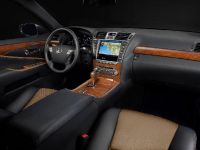Lexus LS 460 Sport Special Edition (2012) - picture 2 of 2