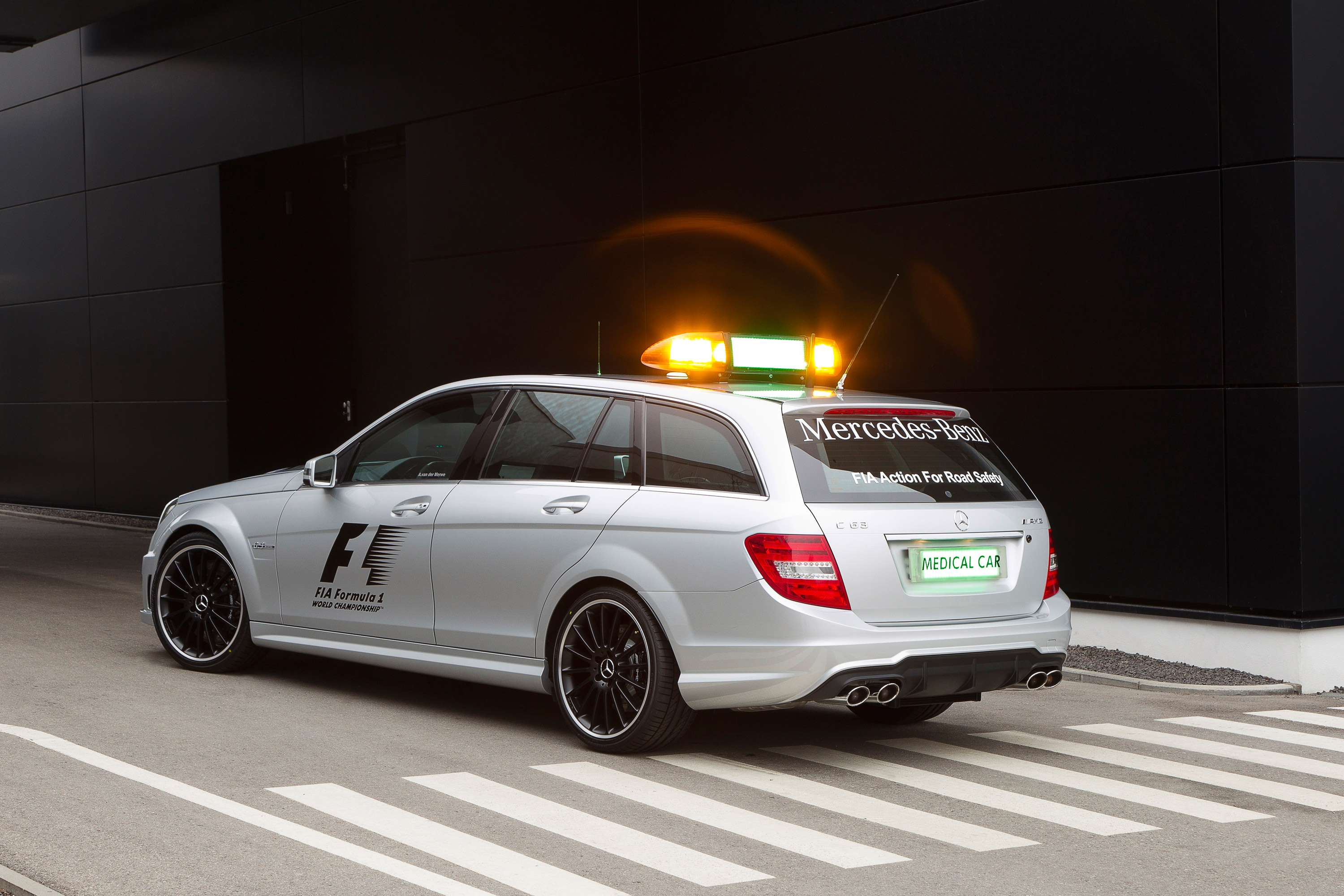 Mercedes-Benz C 63 AMG Estate Official F1 Medical Car